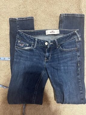 Vintage y2k 2000’s Hollister skinny jeans size 1 short